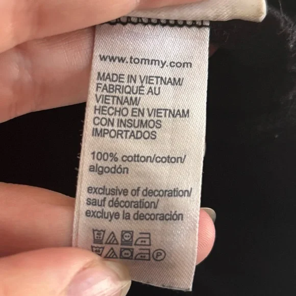 Men’s Tommy Hilfiger Black Quarter Zip - Picture 7 of 9